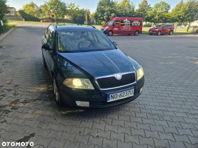 Skoda Octavia 2.0 TDI Elegance Olsztyn - zdjęcie 3