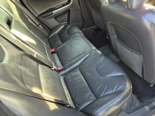 Volvo XC 60 2.4 dizel 5 cilindry automat skóra nawigacja Drelów - zdjęcie 7