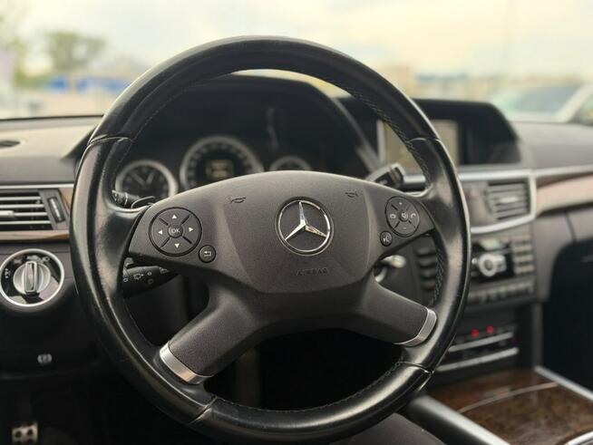 Mercedes E 250 automat bixsenon Lębork - zdjęcie 9