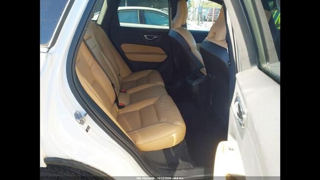 Volvo XC 60 INSCRIPTION / AWD / T6 / niski przebieg Wrocław - zdjęcie 10