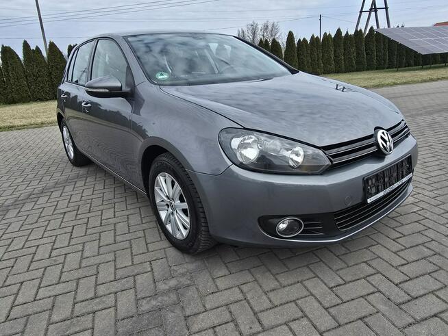 Volkswagen Golf 1,2Turbo benz. Klima.Centralka.Alufelgi,kredyt.OKAZJA Kutno - zdjęcie 2