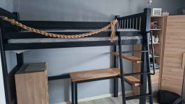 Sprzedam Łóżko z antresolą I biurkiem