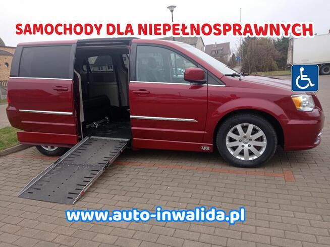 Chrysler Town Country do przewozu niepełnosprawnych na wózku Bielsk Podlaski - zdjęcie 1