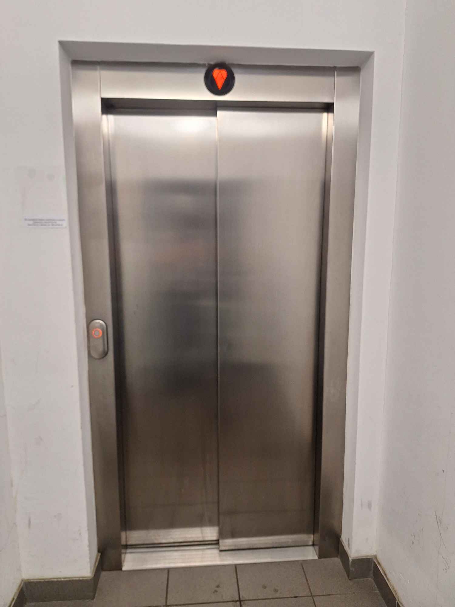 Miejsce Postojowe (17m2) okolice Dworca Głównego (Wrocław) Krzyki - zdjęcie 7