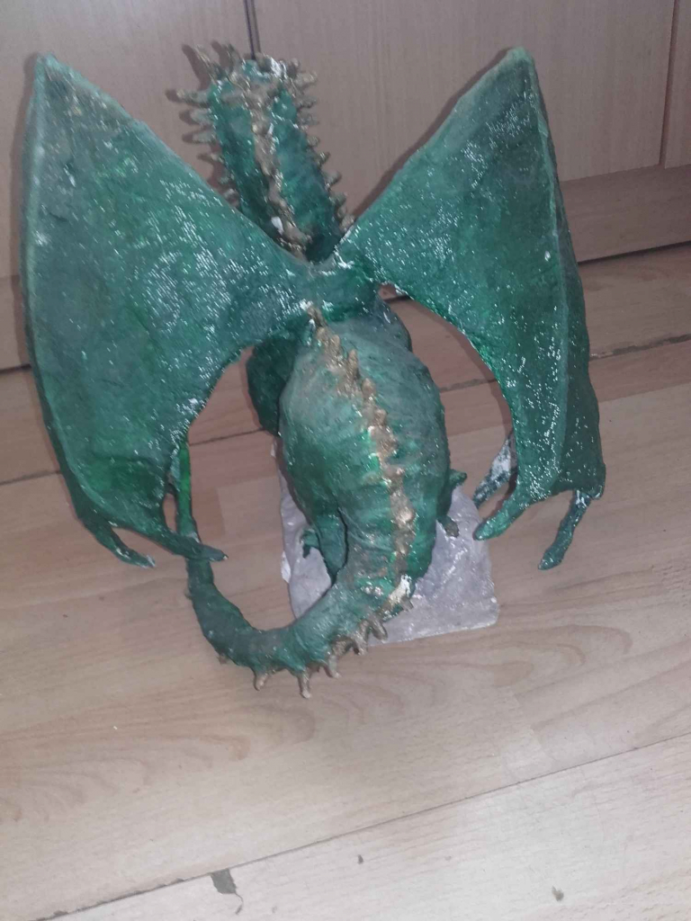 Smoczyca gipsowa Bielany - zdjęcie 3