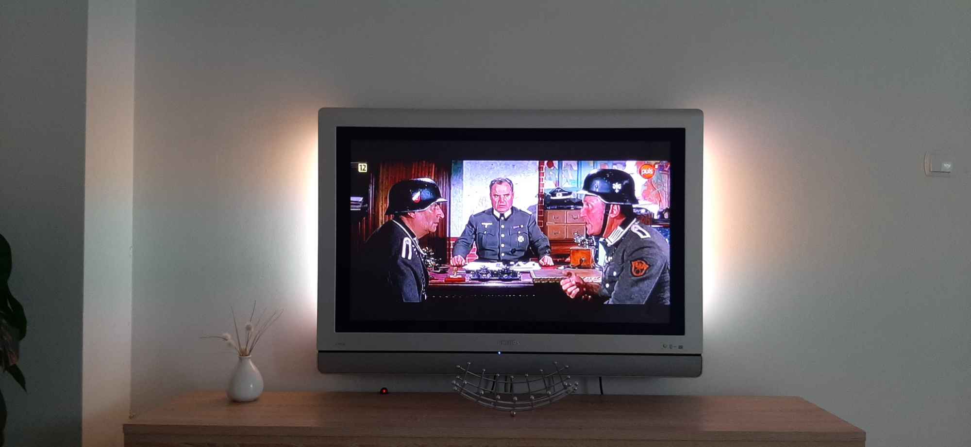 TV Philips Plasma FlatTV 42 Zoll 107 cm Ambilight Świnoujście - zdjęcie 1