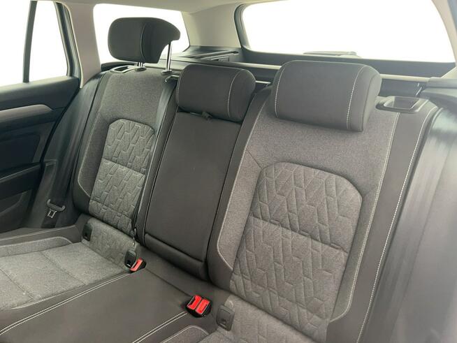 Volkswagen Passat 1.5 TSI EVO Business DSG Kombi Warszawa - zdjęcie 12