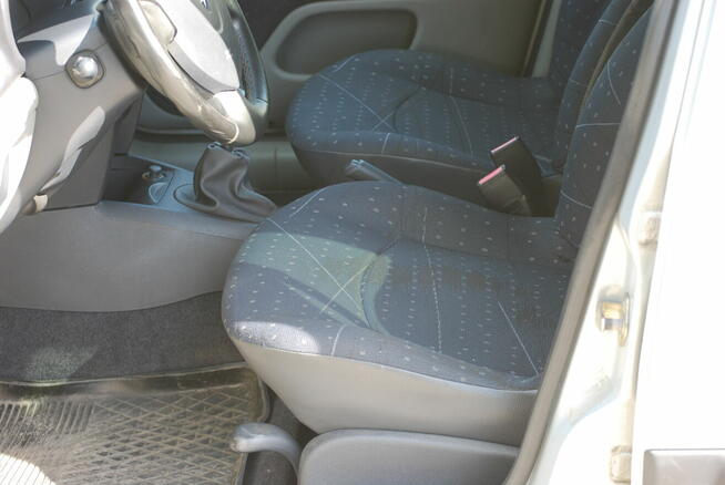 RENAULT CLIO 1.5 dCi PRIVILEGE Świlcza - zdjęcie 10