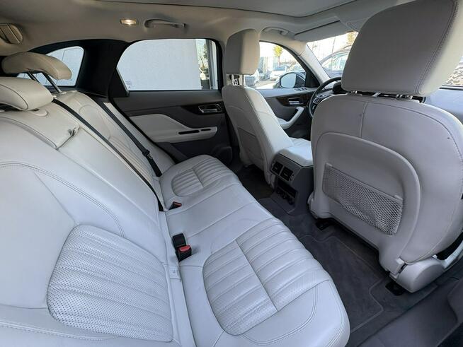 Jaguar F-PACE 3.0 D V6 | Stan BDB | 4X4 | Pyzdry - zdjęcie 10