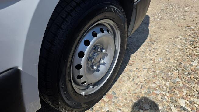 Opel Vivaro 9 Osobowy Long Klima Lębork - zdjęcie 9
