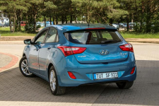 Hyundai i30 100KM Klimatronik Pół Skóry Podgrzewane Fotele Parktronik Ostrów Mazowiecka - zdjęcie 4