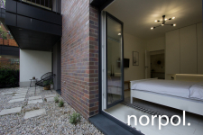 Nowoczesne mieszkanie z jedną sypialnią i tarasem Kraków - zdjęcie 12