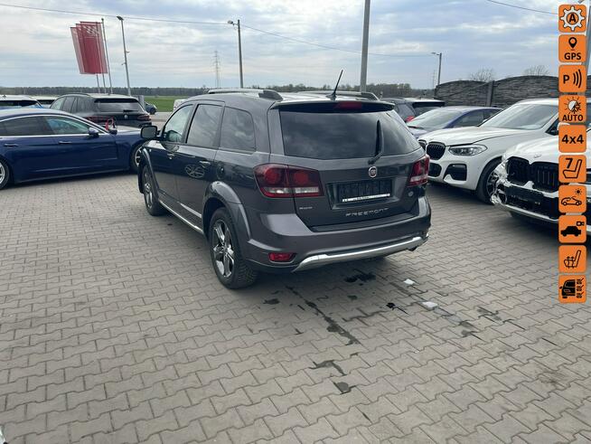 Fiat Freemont Automat 4x4 7 osobowy Kamera Skóra Gliwice - zdjęcie 1