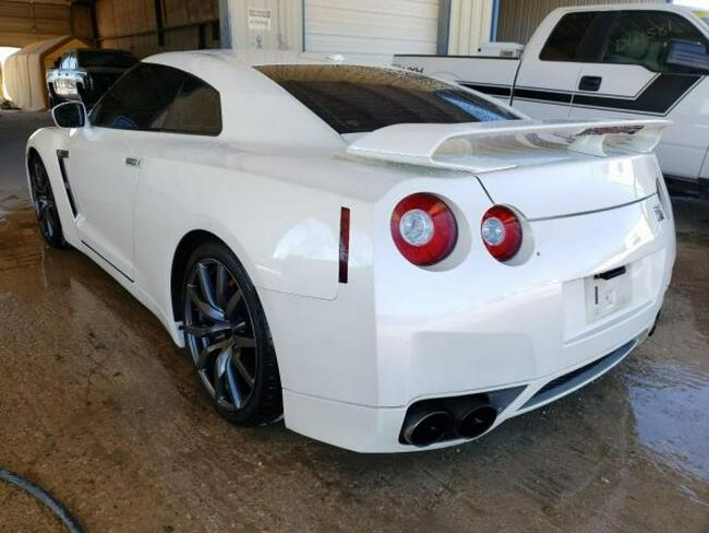 Nissan GT-R 2010, 3.8L, 4x4, Base, od ubezpieczalni Słubice - zdjęcie 3