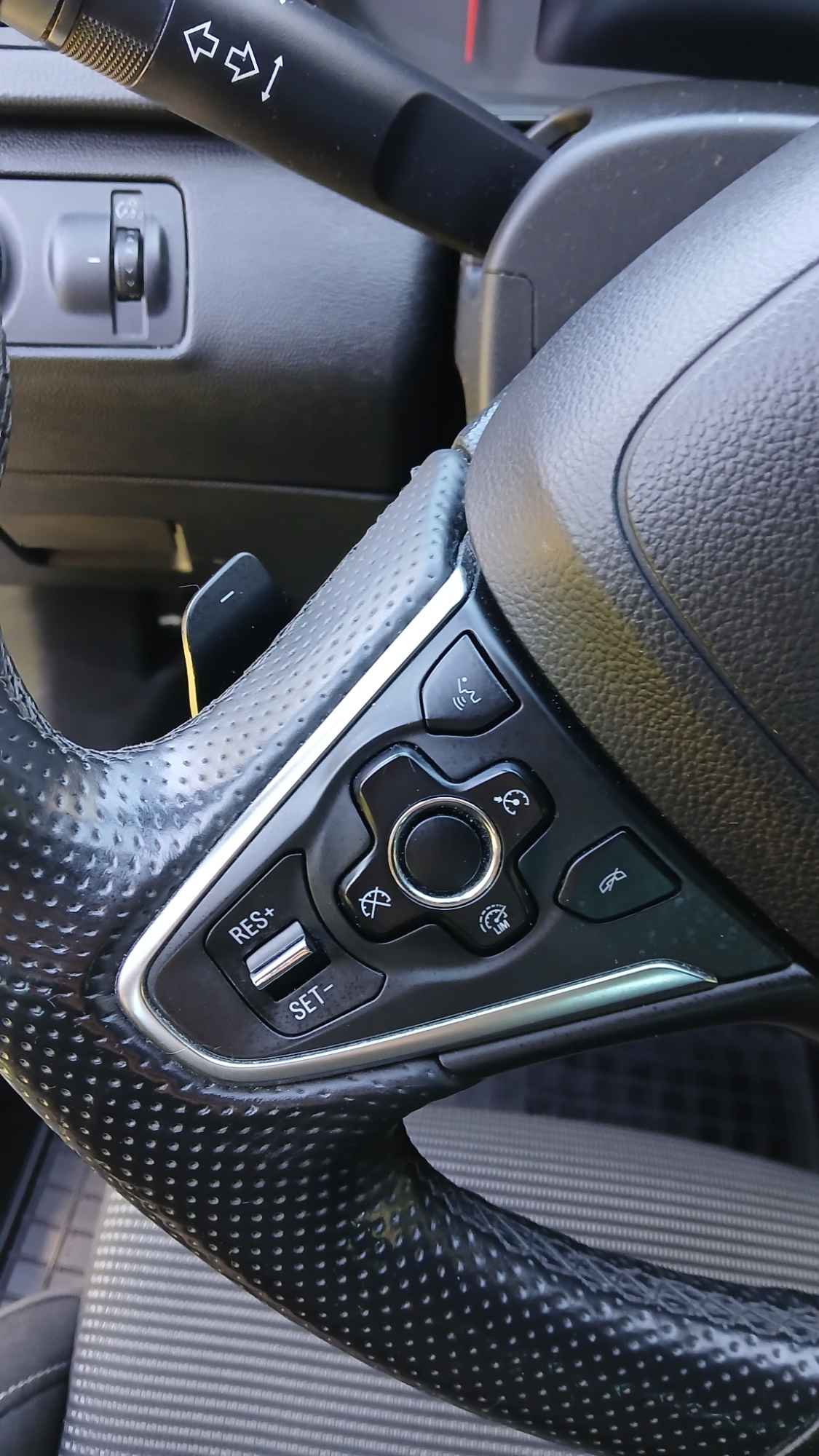 Opel insignia sprzedam benzyna,automat Podgórze - zdjęcie 5