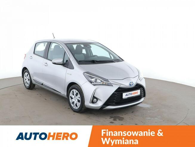 Toyota Yaris Hybrid, klima auto, multifunkcja, kamera cofania Warszawa - zdjęcie 9