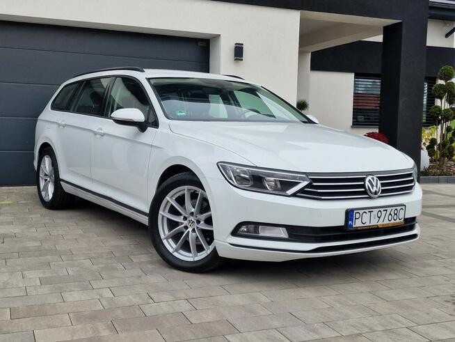 Volkswagen Passat bezwypadkowy *NAVI* klimatornic 3 strefowy *keyless Czarnków - zdjęcie 2