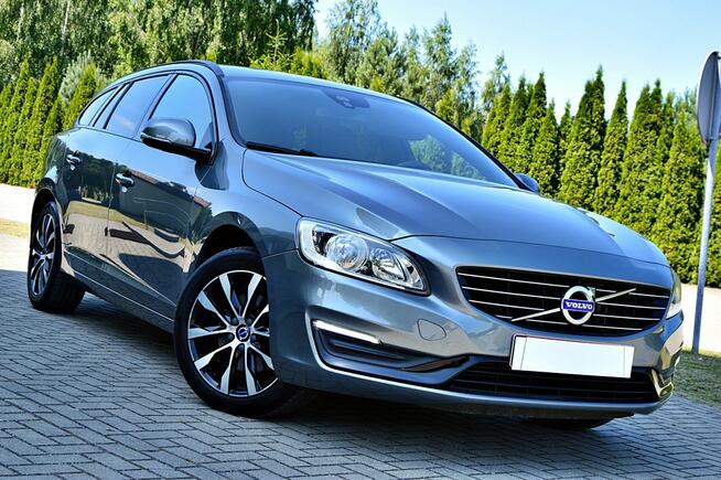 Volvo V60 LiFT 2,0 Disel Ledy Skóra Klimatronik City Full Opcja Płock - zdjęcie 7