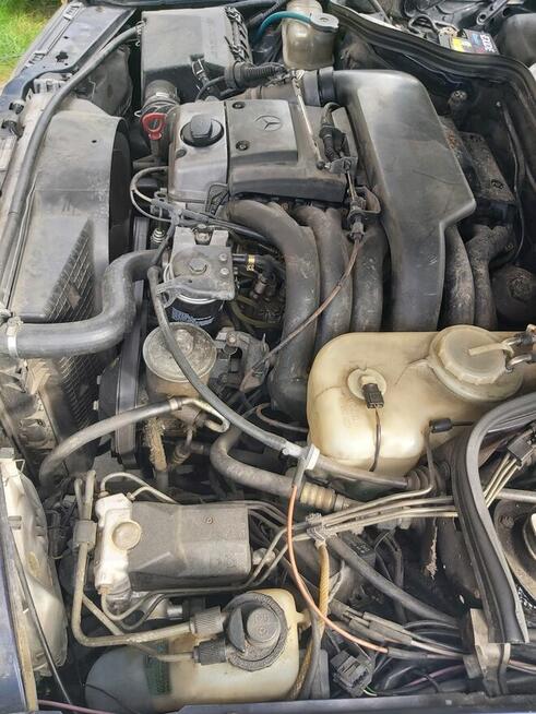 Mercedes-Benz E 124 T wersja 7 osobowa w skórze skandynawska Nowy Sącz - zdjęcie 6