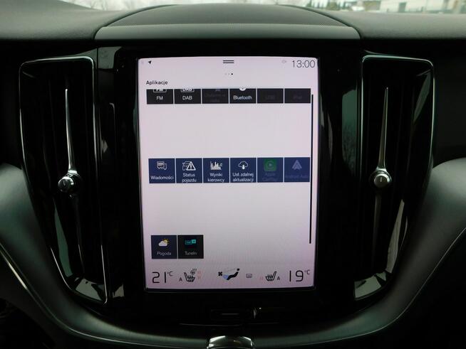 Volvo XC 60 z Gwarancją Bezwypadkowy Kamera Podgrzewane Fotele Żyrardów - zdjęcie 11