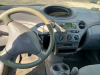 Toyota Yaris 1.0 00r Tarnów - zdjęcie 7