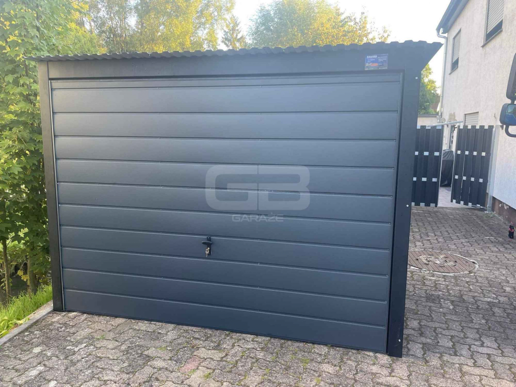 Garaż blaszany 3x7 brama uchylna - okno PCV - antracyt Dach GB160 Białogard - zdjęcie 2