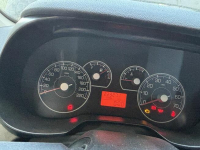 syndyk sprzeda samochód osobowy FIAT PUNTO