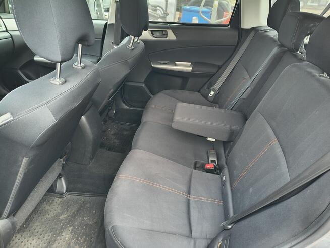 Sprzedam świeżo sprowadzone Subaru Forester Gniezno - zdjęcie 6