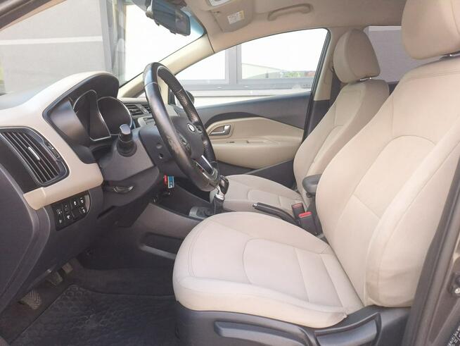 Kia Rio 1.4 109 KM / XL / Kamera cofania / Niski przebieg / Salon PL / Poznań - zdjęcie 10