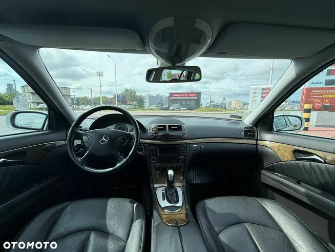 Mercedes-Benz Klasa E 320 T CDI Elegance Krosno - zdjęcie 6