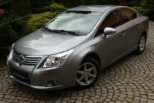 Toyota Avensis 147 KM Benzyna Przebieg 96 tys km Sedan