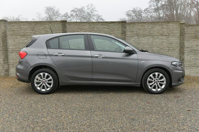 Fiat Tipo 1.4 95KM hatchback LED Navi Kamera Czujniki Alufelgi Dąbrowa Górnicza - zdjęcie 6