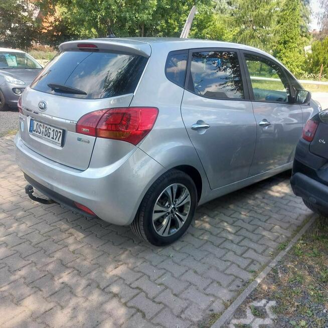 Kia Venga Rata  749zł   1.6   -125 Benzyna   Zarejestrowany w Pl Poznań - zdjęcie 8