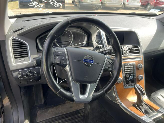 Volvo XC 60 INSCRIPTION / AWD / T5 / niski przebieg Chwaszczyno - zdjęcie 9