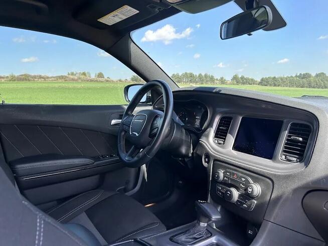 Kultowy Charger SXT RWD Częstochowa - zdjęcie 7