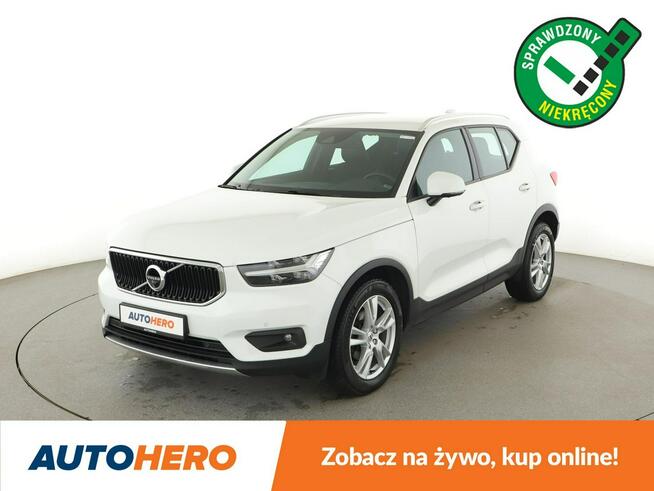 Volvo XC 40 automat full LED navi kamera 360 el. fotele virtual cocpit Warszawa - zdjęcie 1