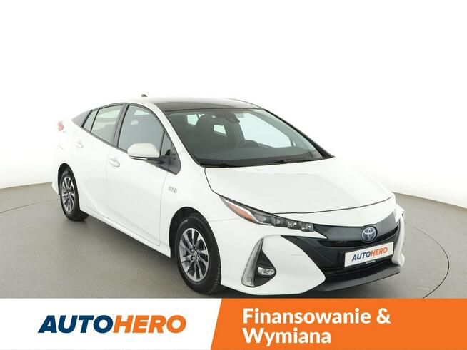 Toyota Prius PHEV full LED navi klima auto kamera cofania Warszawa - zdjęcie 10