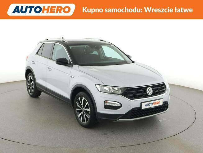 Volkswagen T-Roc Style 150KM navi PDC climatronic ACC Warszawa - zdjęcie 10