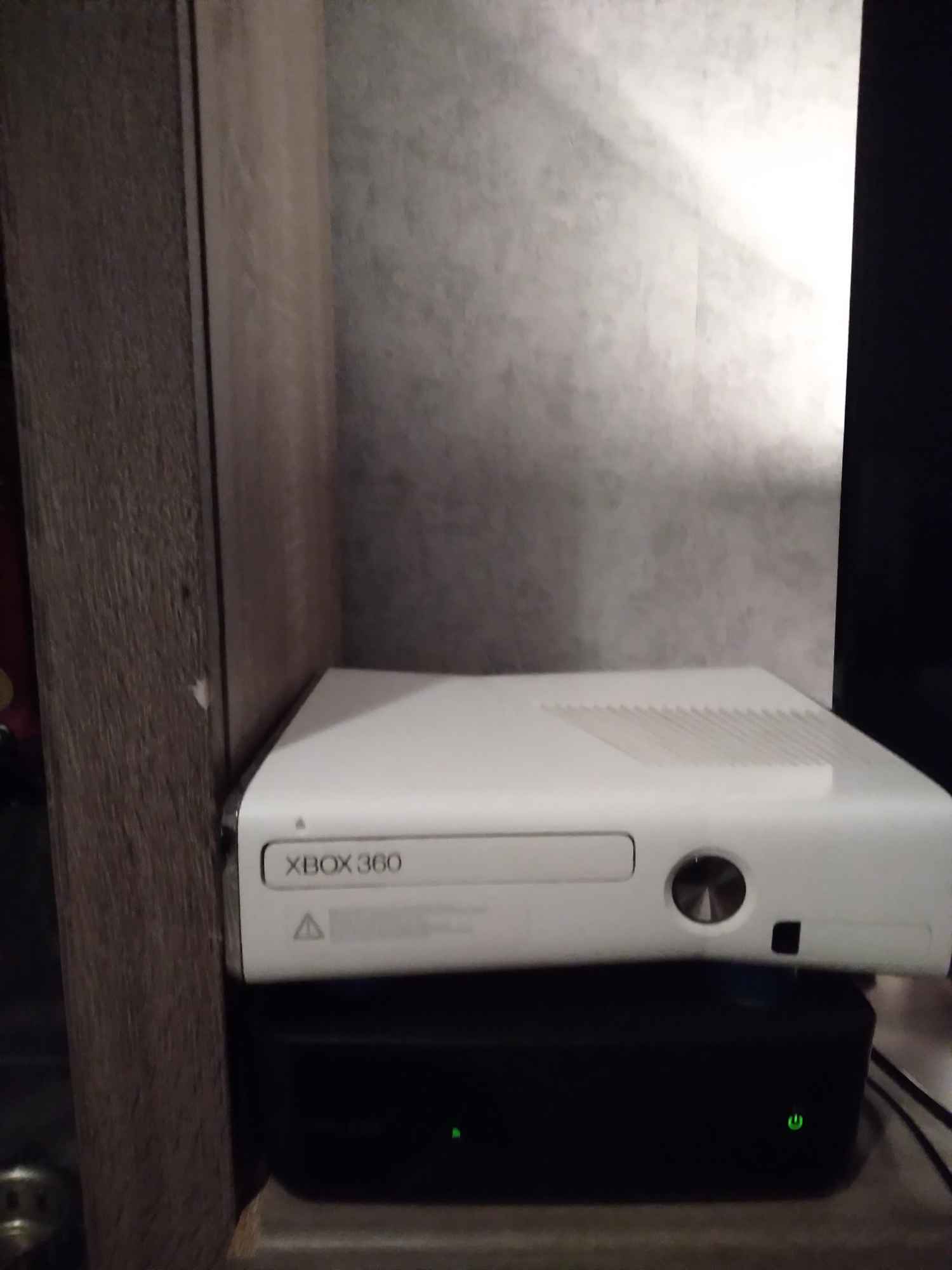 Sprzedam Xbox360 kamerka kinect 2pady 30gier okazja 450zl od Jastrzębie-Zdrój - zdjęcie 2