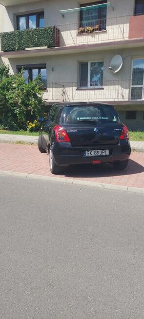 Suzuki Swift 1.3 benzyna rok 2009 Katowice - zdjęcie 11