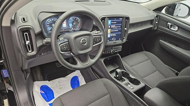 Volvo XC 40 T2 Essential aut ! Z Polskiego Salonu ! Faktura Vat ! Warszawa - zdjęcie 9
