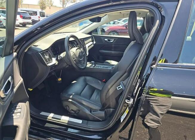 Volvo S60 Bogata wersja wyposażenia / AWD / B5 / niski przebieg Białystok - zdjęcie 7