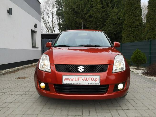 Suzuki Swift 1,328 16v 92KM Klimatyzacja  Alu Felgi Isofix  Gwarancja Strzegom - zdjęcie 2