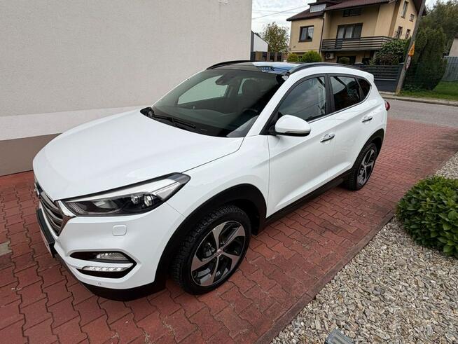 Hyundai Tucson Bogata wersja wyposażenia Zarejestrowany. Napęd 4x4 Radomsko - zdjęcie 3