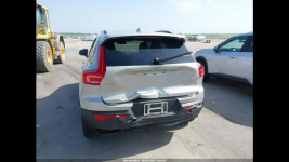 Volvo XC 40 ULTIMATE DARK THEME / AWD / B5 / niski przebieg Białystok - zdjęcie 6