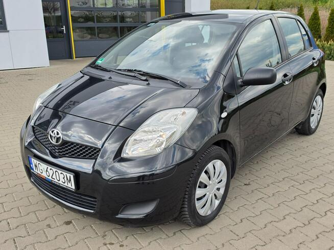 Toyota Yaris Bezwypadkowy serwisowany Łaskarzew - zdjęcie 2