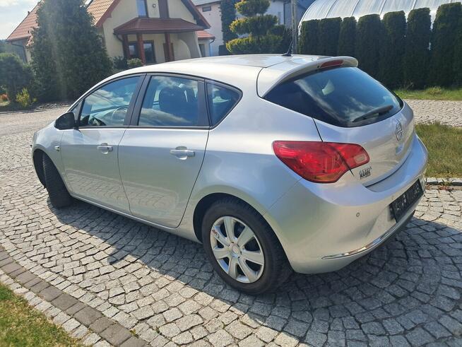Opel Astra Makoszyn - zdjęcie 4