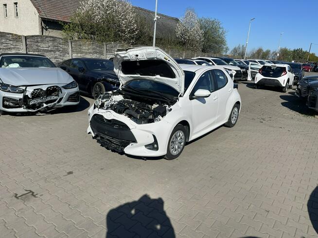 Toyota Yaris Hybryda Automat Kamera Podgrzewanie Gliwice - zdjęcie 2