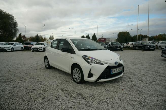 Toyota Yaris HYBRID 100 ACTIVE, Salon PL, FV23%, DW4EV50 Poznań - zdjęcie 4