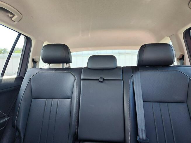 Volkswagen Tiguan R-LINE BLACK / 4x4 / niski przebieg Wrocław - zdjęcie 10